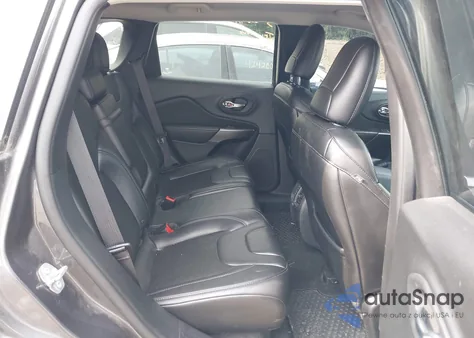 2019 Jeep Cherokee Latitude Plus 4X4 from USA, damaged, VIN 1C4PJMLX0KD271468